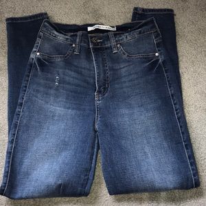 Medium dark celebrity pink jeans.